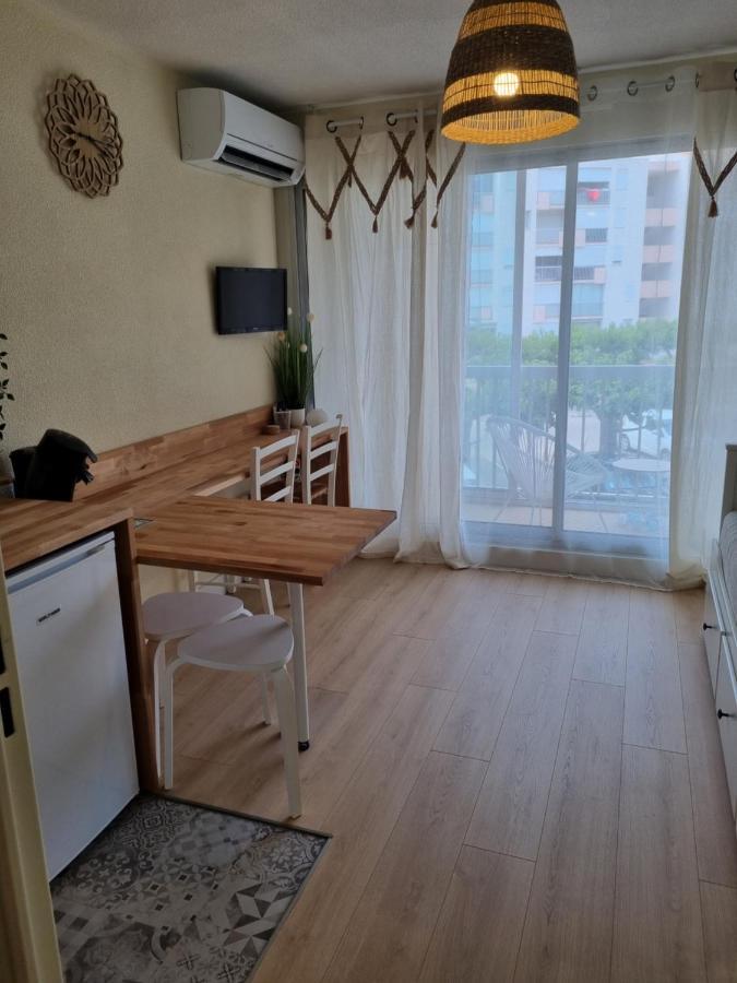 Apartamento Studio Cabine Refait A Neuf A 3 Minutes A Pied De La Plage Le Grau-du-Roi Exterior foto